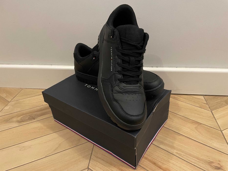 Tommy Hilfiger Sneakersy 42 Skóra