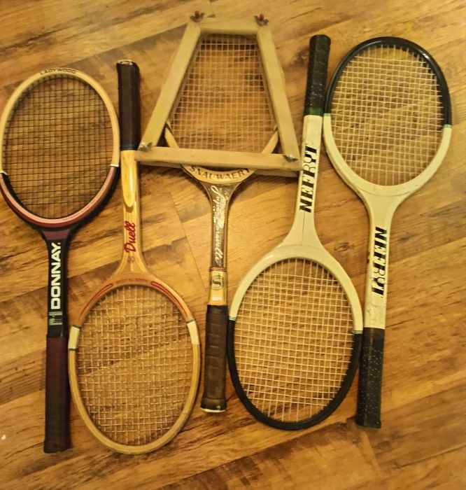 Zabytkowe drewniane rakiety tenisowe – kolekcja 5 sztuk