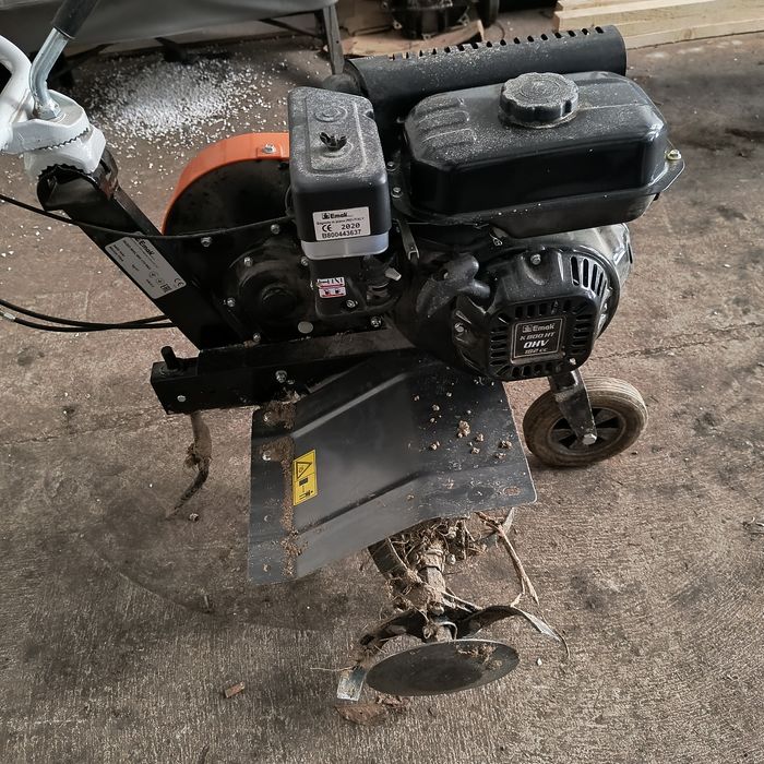 Glebogryzarka oleo-mac