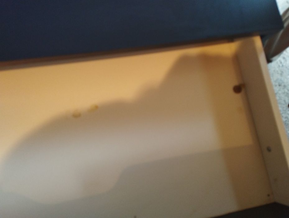 Biurko Ikea granatowe drewno plus stał używane