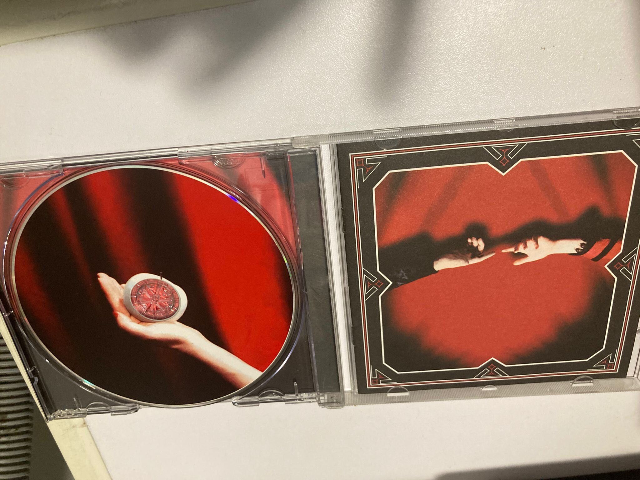 Vendo CD White Stripes - Get Behind Me Satan