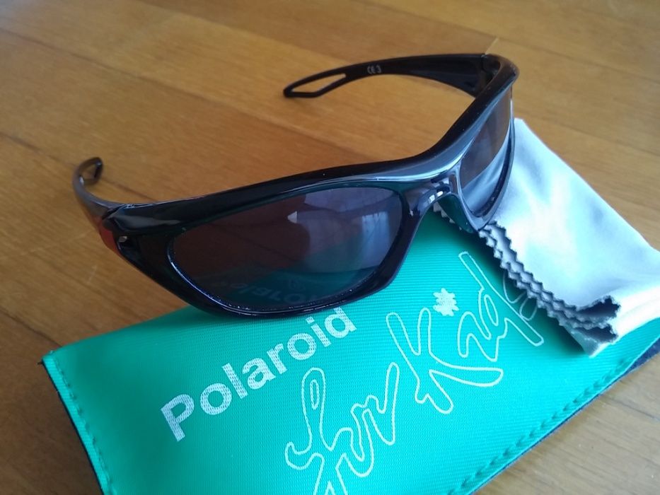 Óculos de sol Seen para criança como novos