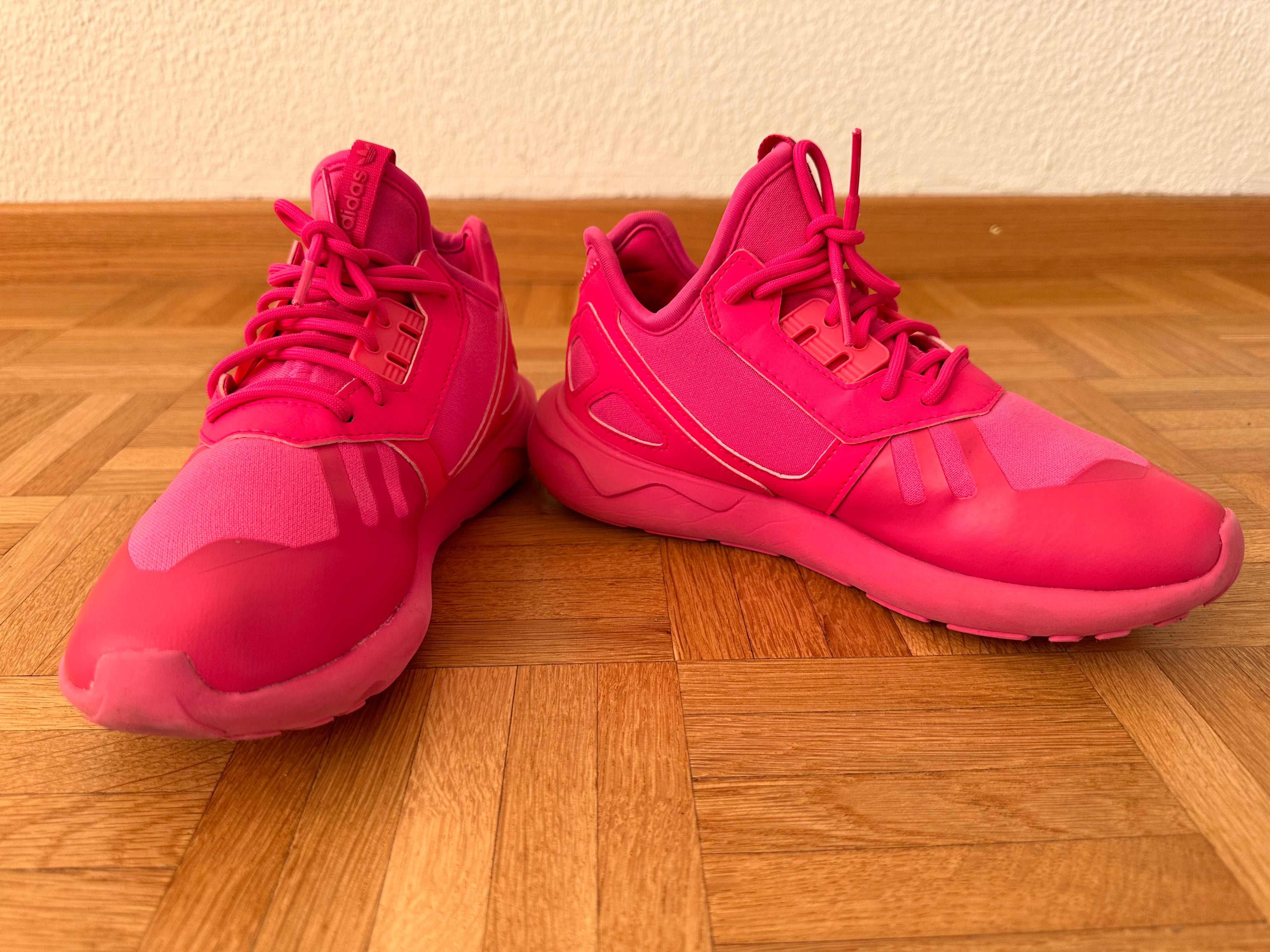 Кроссовки adidas на девочку, размер 35, стелька 22 см