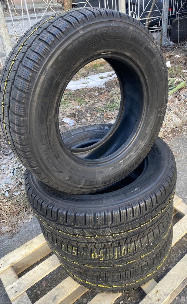 Michelin Agilis 235/65/16C