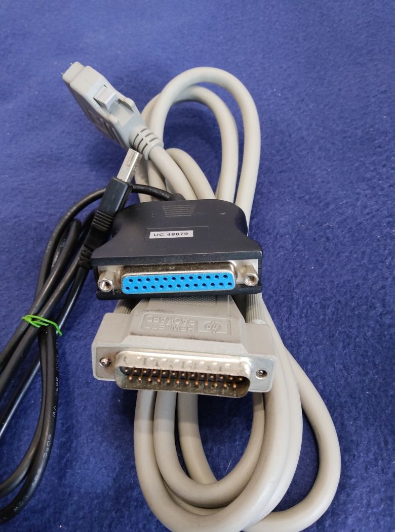 Kabel do drukarki HP z adapterem USB.