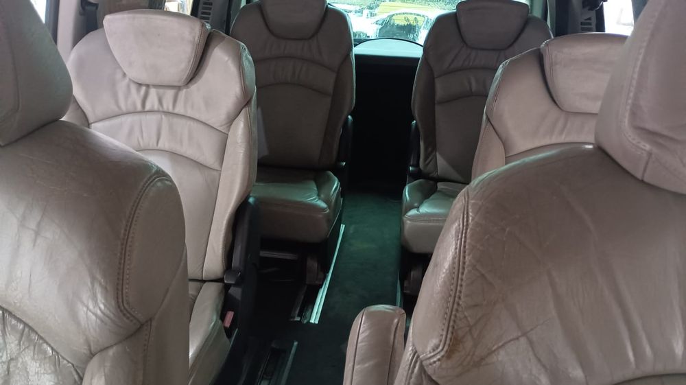 Citroen C8 2.2 HDI gasoleo lotacao maxima 8 lugares, mas só tem 6 asse