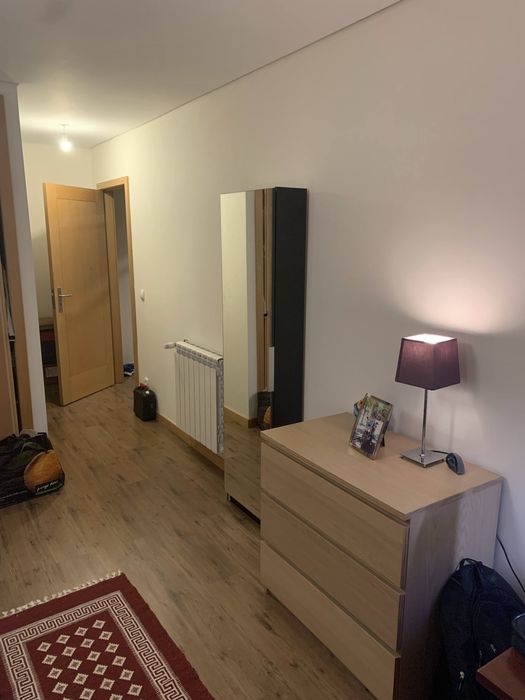 Sapateira com espelho