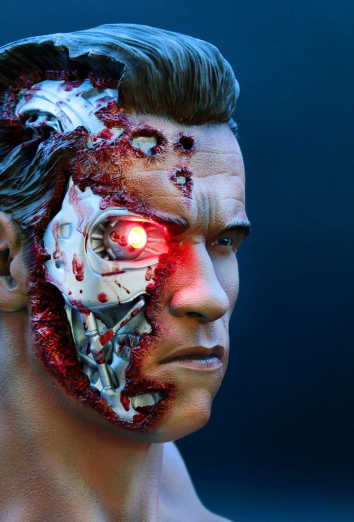 Busto Exterminador Implacável