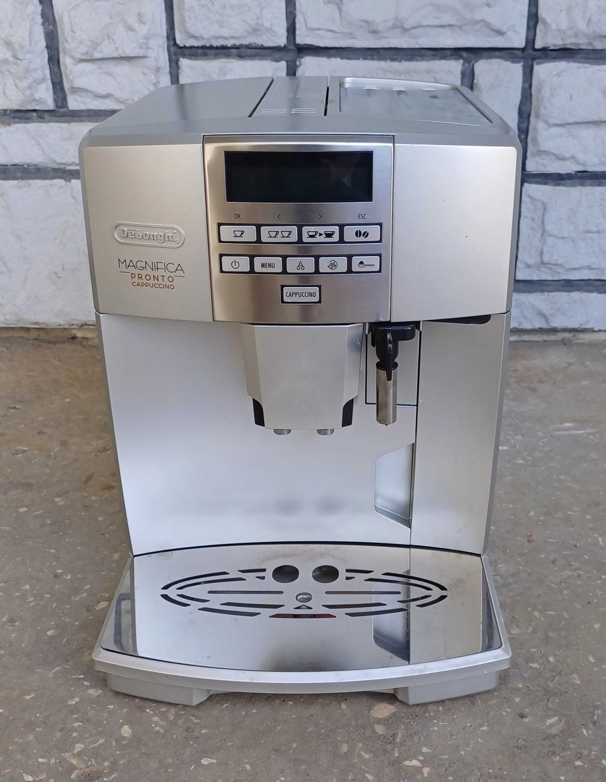Кофемашина кофеварка DeLonghi ESAM 04.350S Magnifica pronto cappuccino
