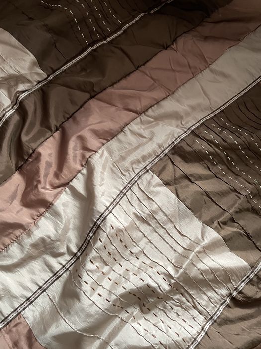 Narzuta na łóżko o wymiarach 200x220 i na poduszki