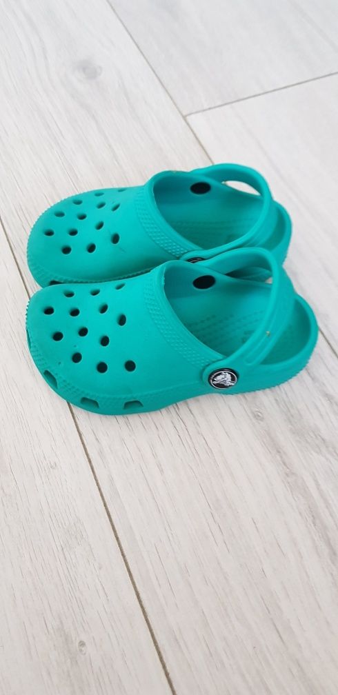 Crocs chodaki klapki C8 rozmiar 24/25