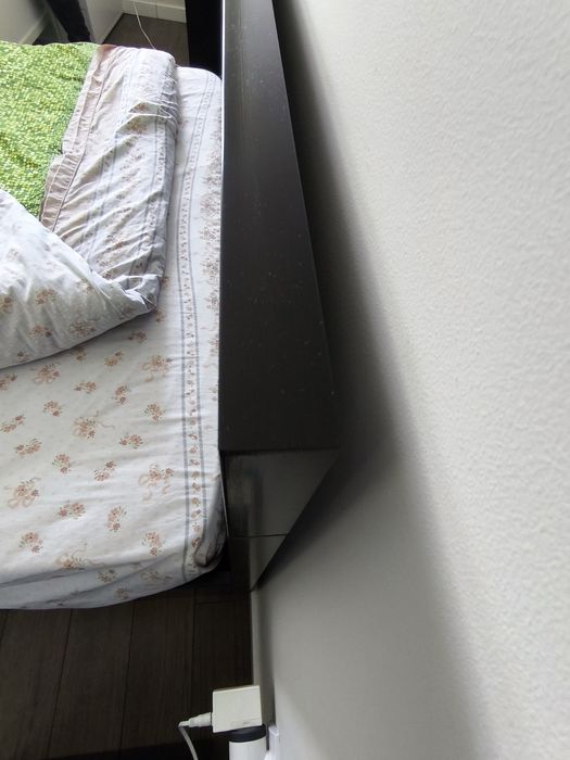 OPORTUNIDADE - Cama de casal em bom estado!