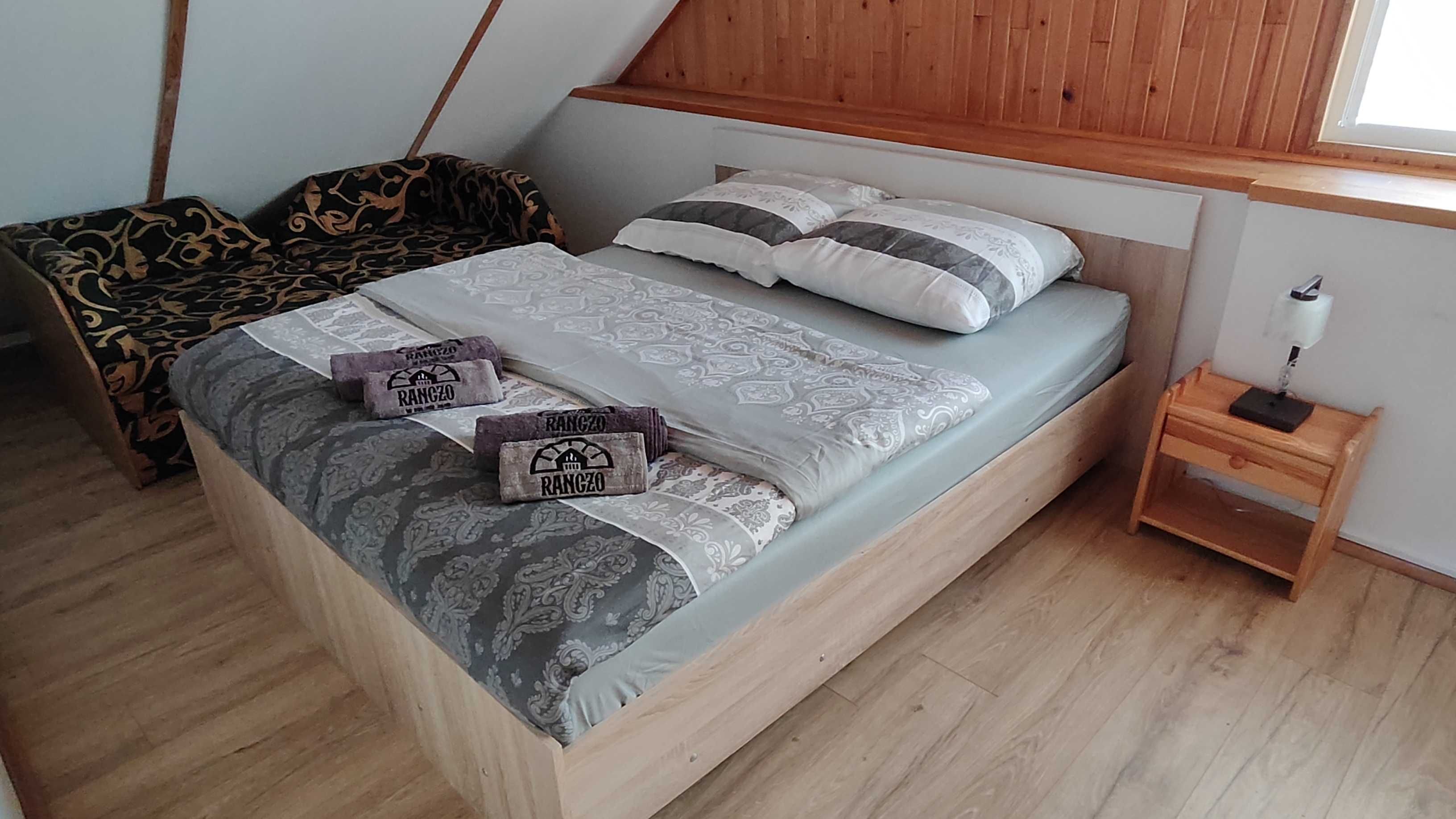 Duży domek z darmową Sauną i Jacuzzi nad rzeką w Bieszczadach