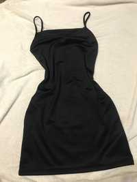 чорне міні плаття, тканина тонка та тягуча.  розмір коасичний