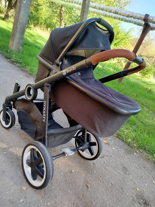 Коляска  2 в 1 Babyzz