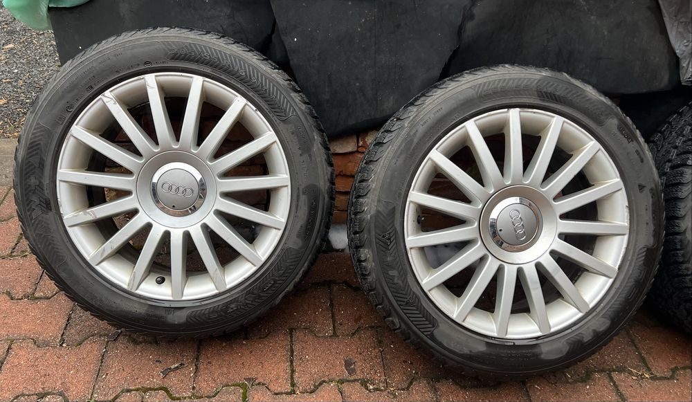 Felgi Audi z oponami zimowymi 205/55/16  5 x 112