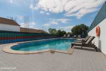 Moradia Isolada com Piscina e Anexos - Ideal para Alojamento Local ou