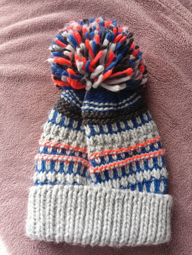 Czapka zimowa z pomponem