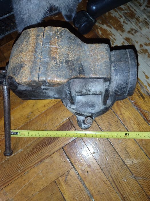 Тіски лещата сюсарні СССР великі