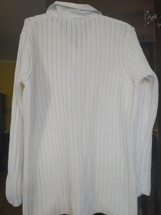 Sweter damski z doszytym kołnierzykiem