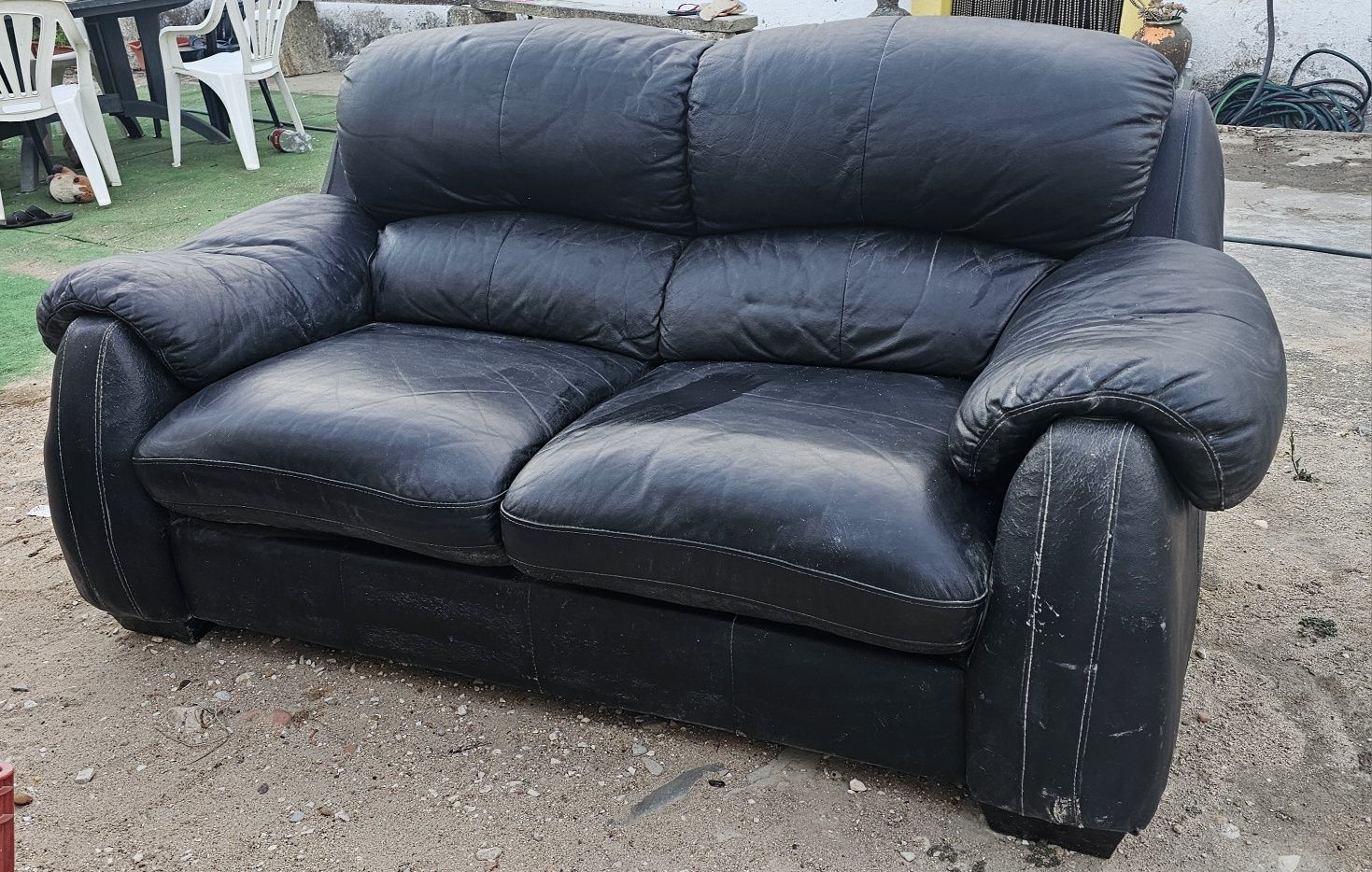Sofa de pele (rasgado)