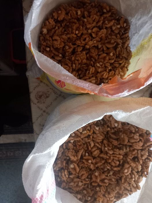 Продам горіхи волоські