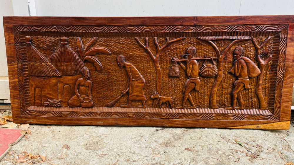 Painéis africanos em talha