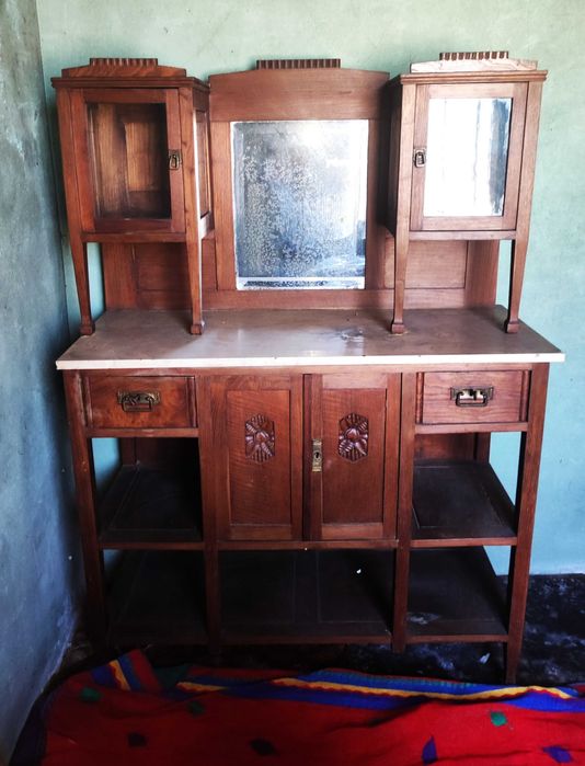 Mobilia de sala antiga