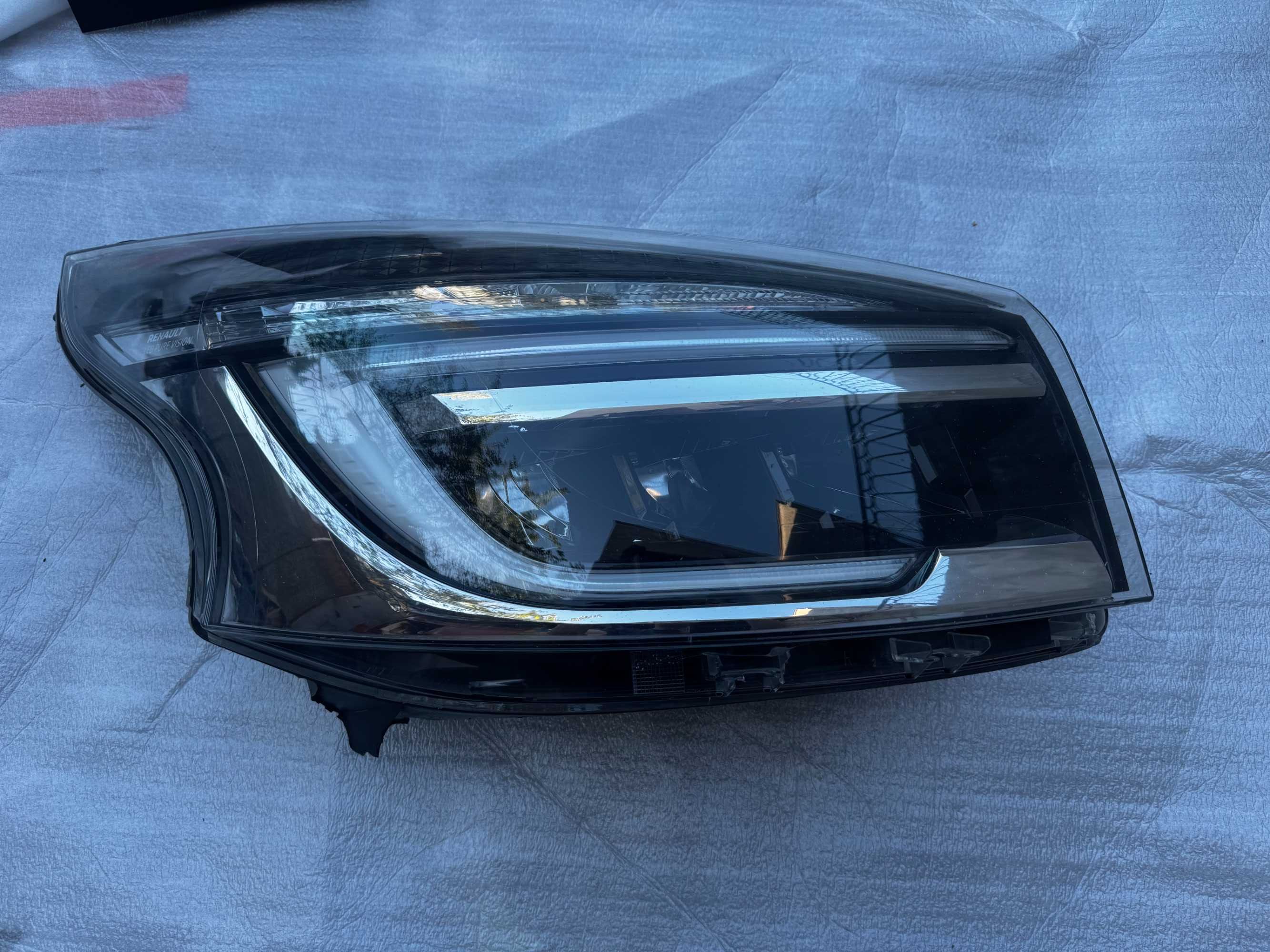 Reflektor lampa full led renault trafic 26010,9054R