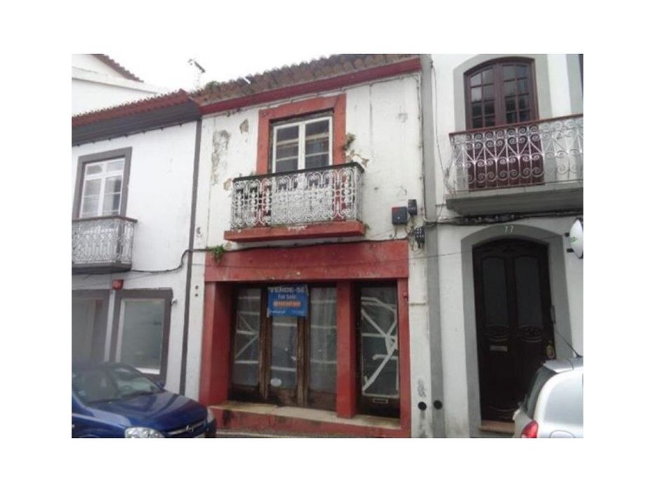 Prédio com 114 m2 em Angra (nossa Senhora da Conceição)