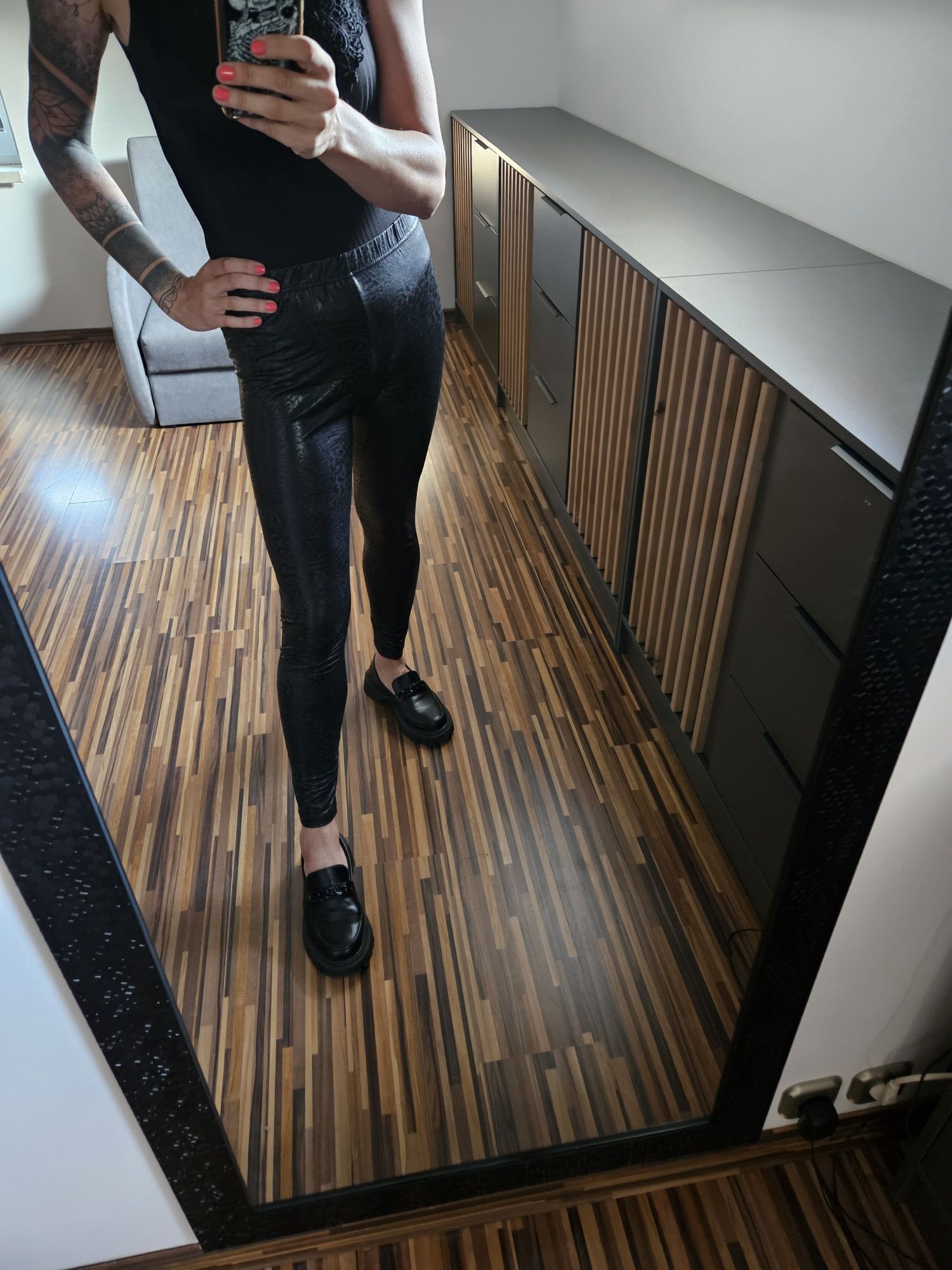 Nowe legginsy M/L Nutshell