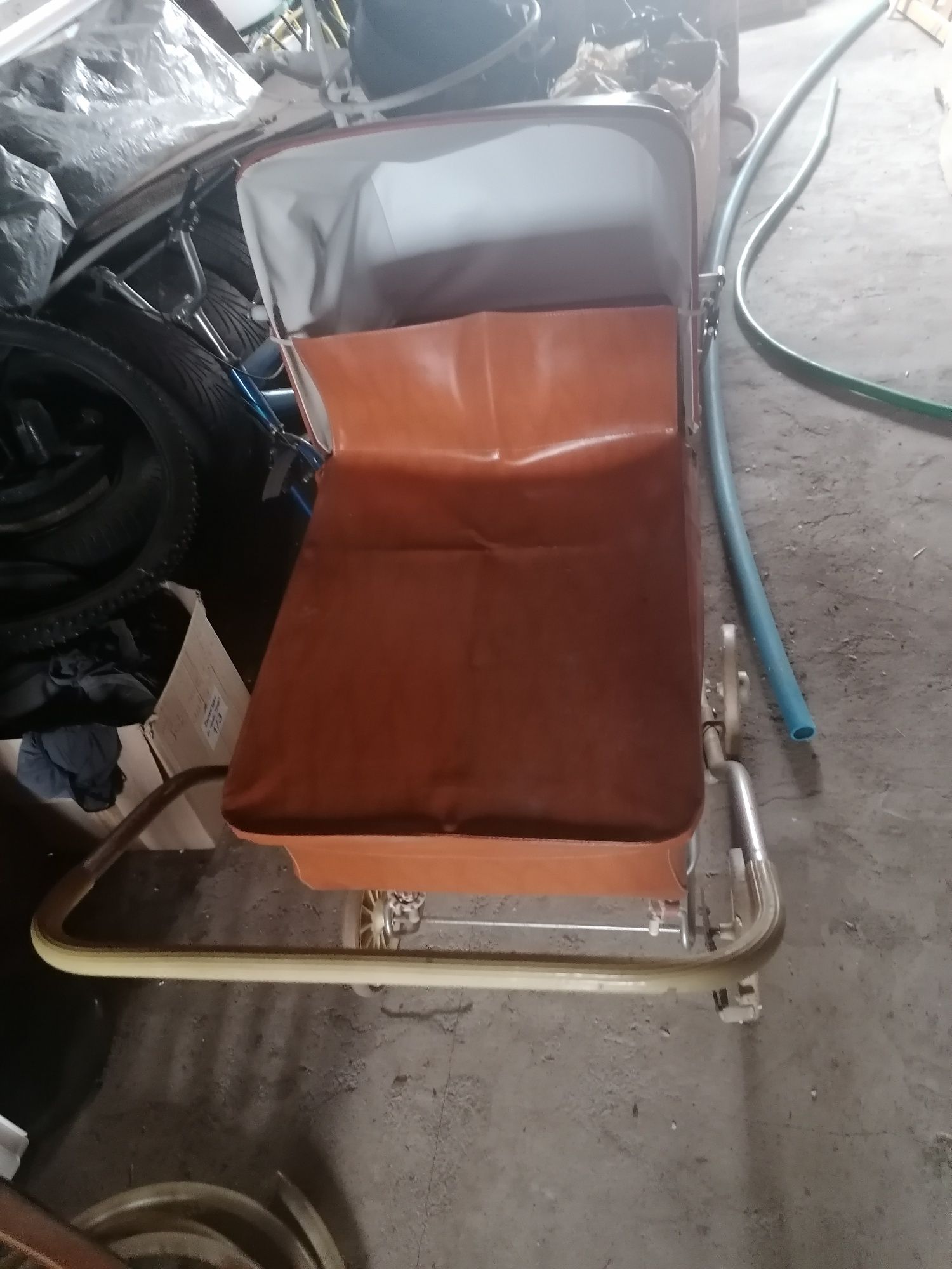 Wózek dziecięcy retro gondola