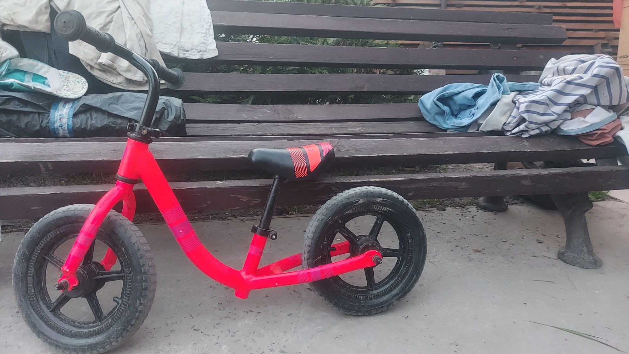 Дитячий беговел.