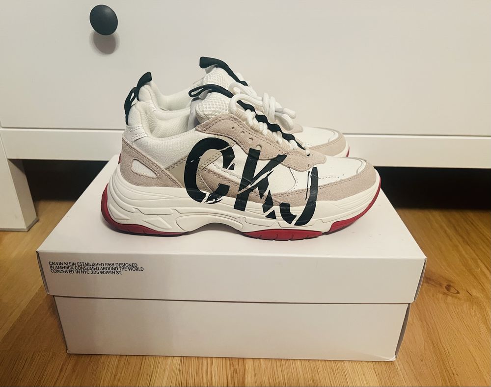 Buty damskie sneakersy wiosna oryginalne  36 Calvin Klein