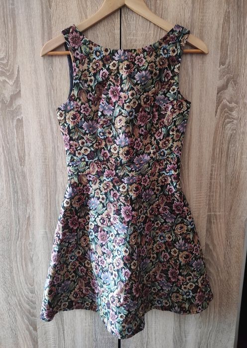 Vestido jacquard floral da New Look