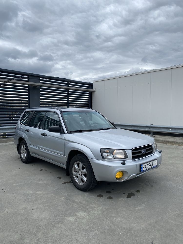 Subaru Forester 2,0 л автомат