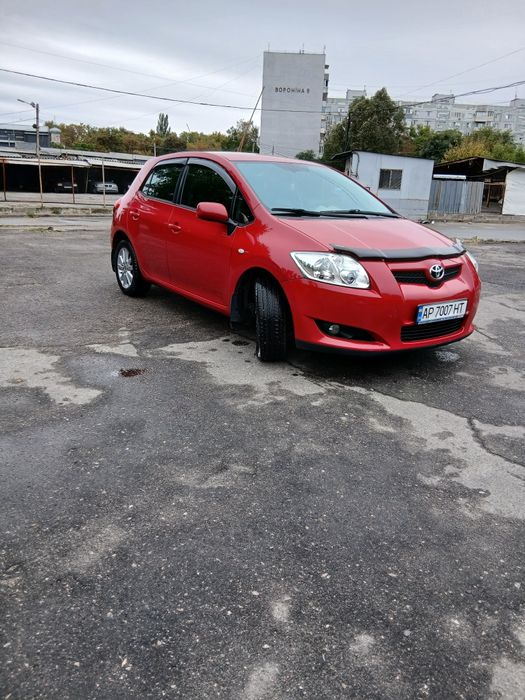 Toyota Auris 2008года