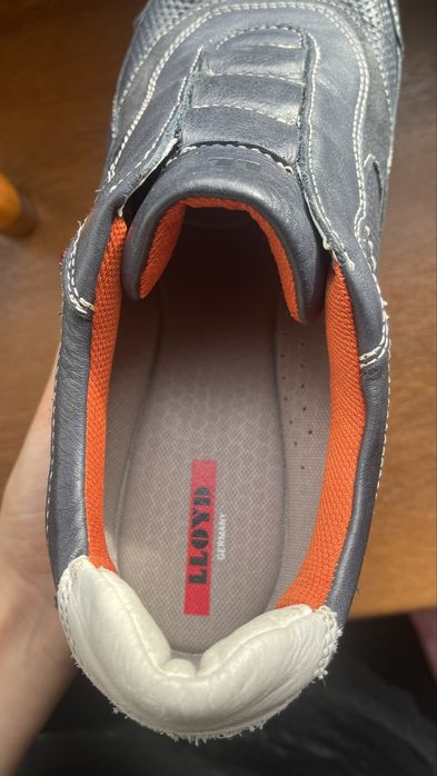 Кросівки LLOYD нові