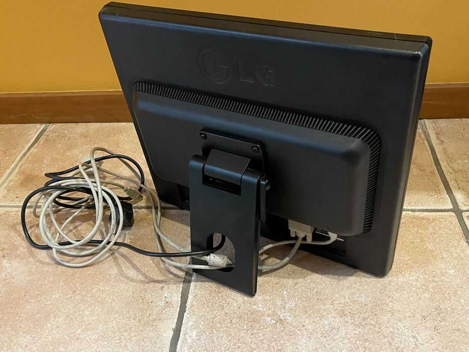 Vendo Monitor Tátil LG