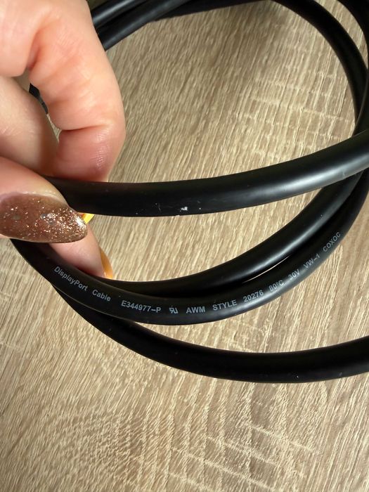 kabel display port czarny używany