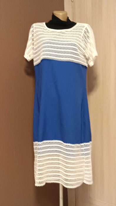 Сукня святкова р.48-50 розвантажую шафу