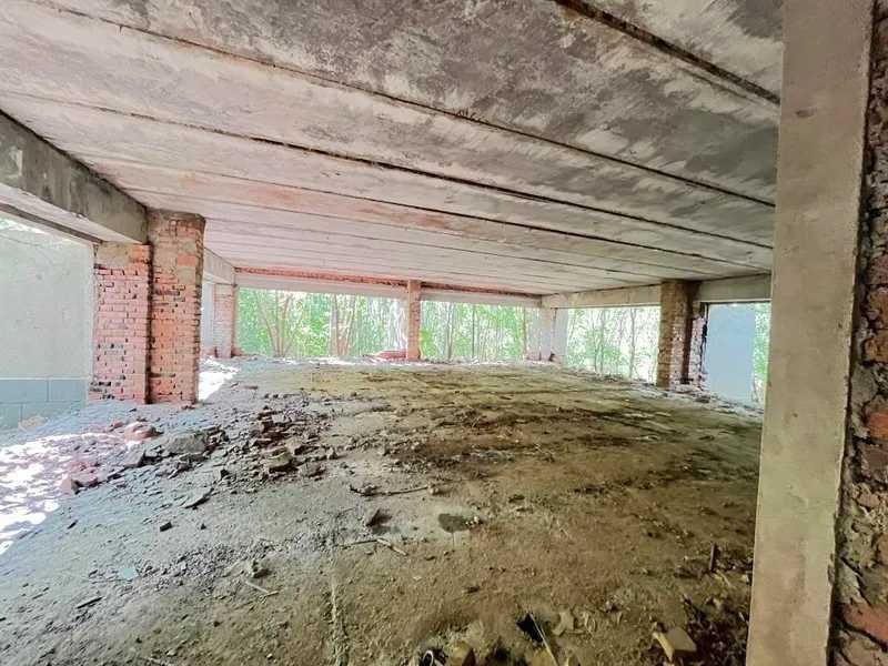 ПРОДАЖ - Комплекс нежитлових будівель та споруд, площею 2262,6 кв.м.