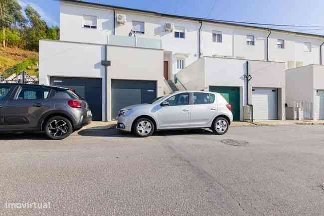 Fantástica Moradia T2 Renovada em Selho (Sao Jorge) Guimarães