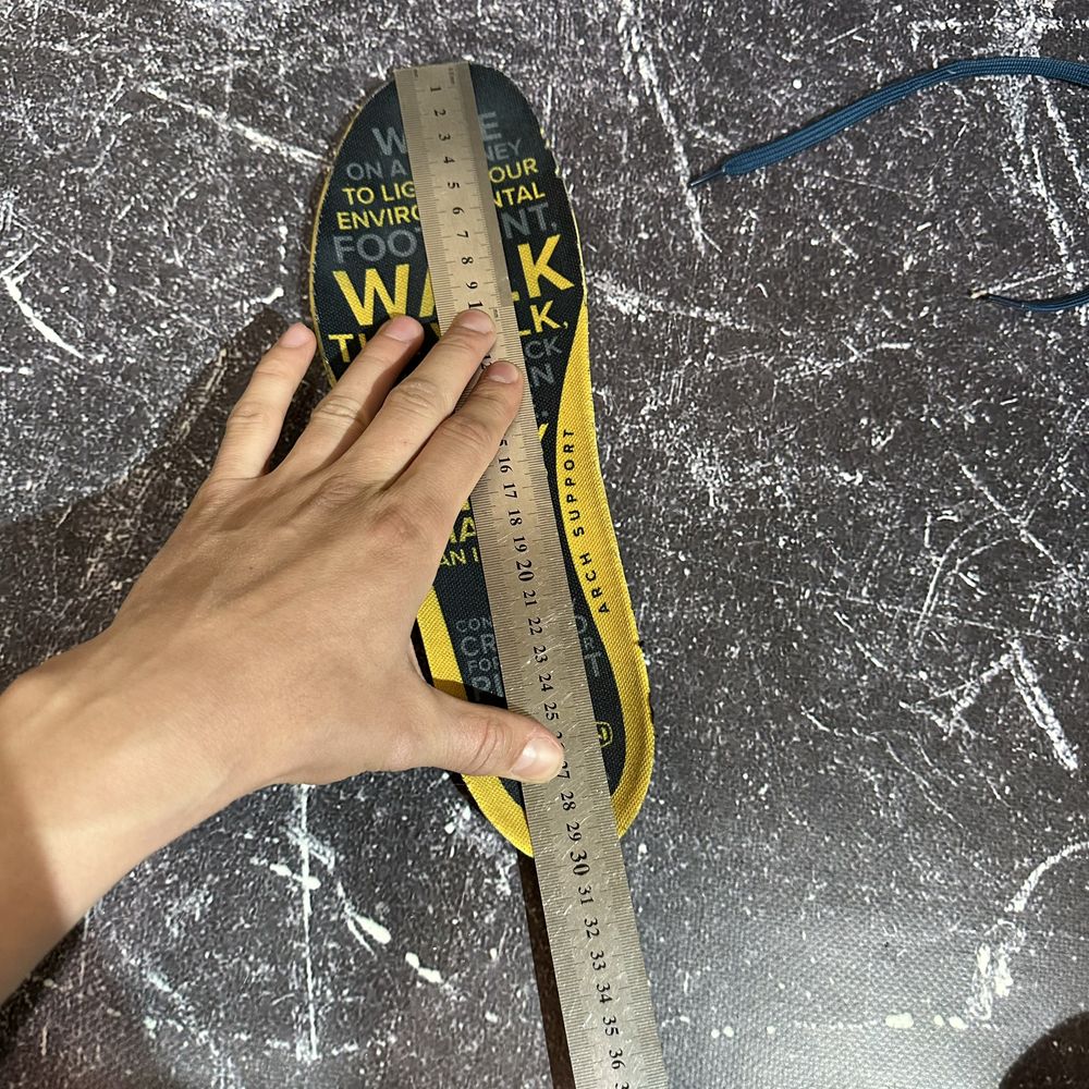 Легенькі пінні кросівки Keen 45 розмір 29 см