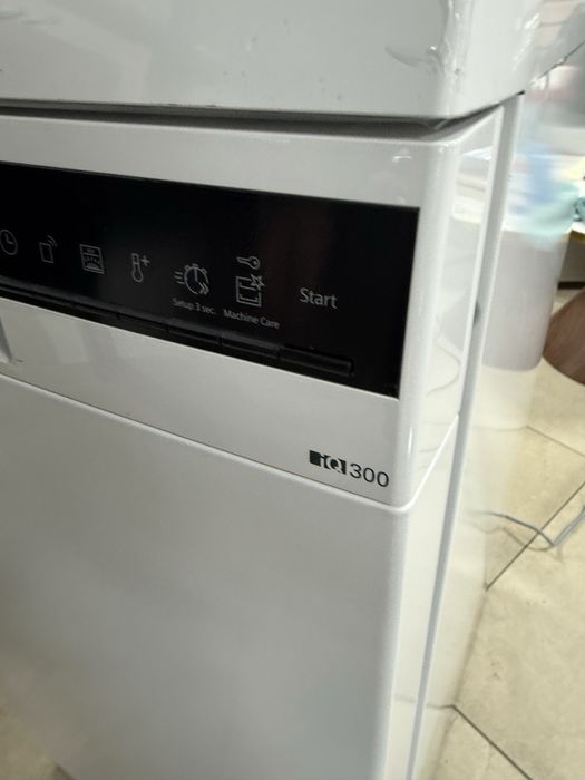 Посудомийка SIEMENS SR23EW24KE iQ300