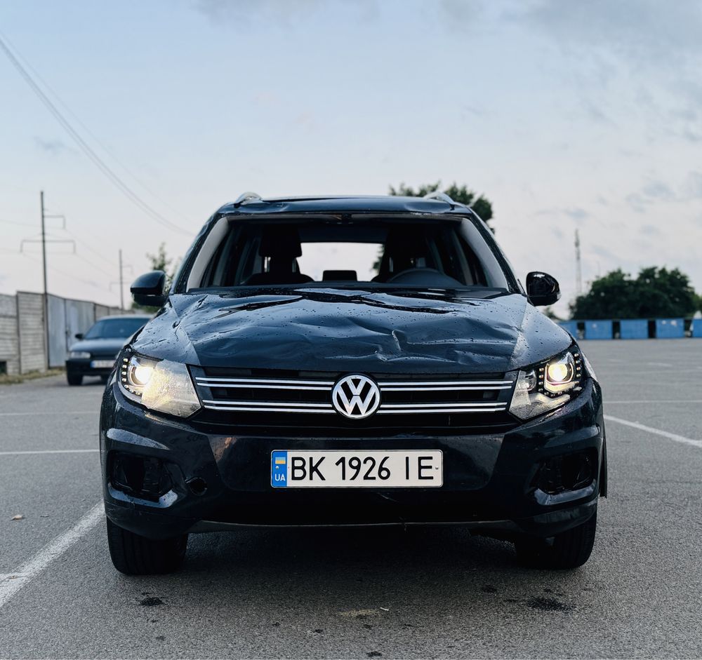 Продам Volkswagen Tiguan 2016 рік 2.0 Бензин після ДТП! На ходу!