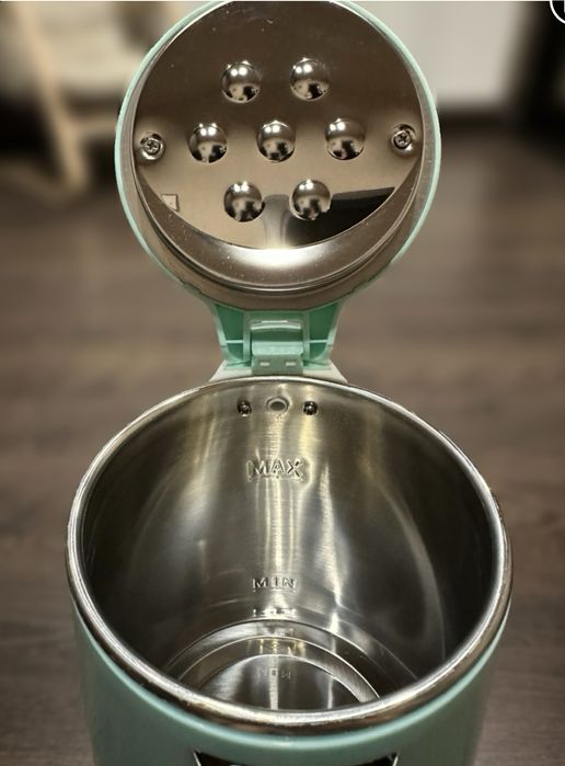 Чайник електричний Aurora AU3408