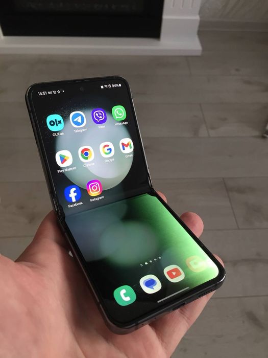 Samsung Z Flip 5 , 8/256