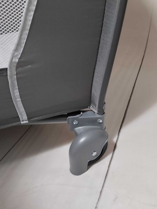 Dziecięce turystyczne Hauck Sleep N Play Go kółka łóżeczko 120x60