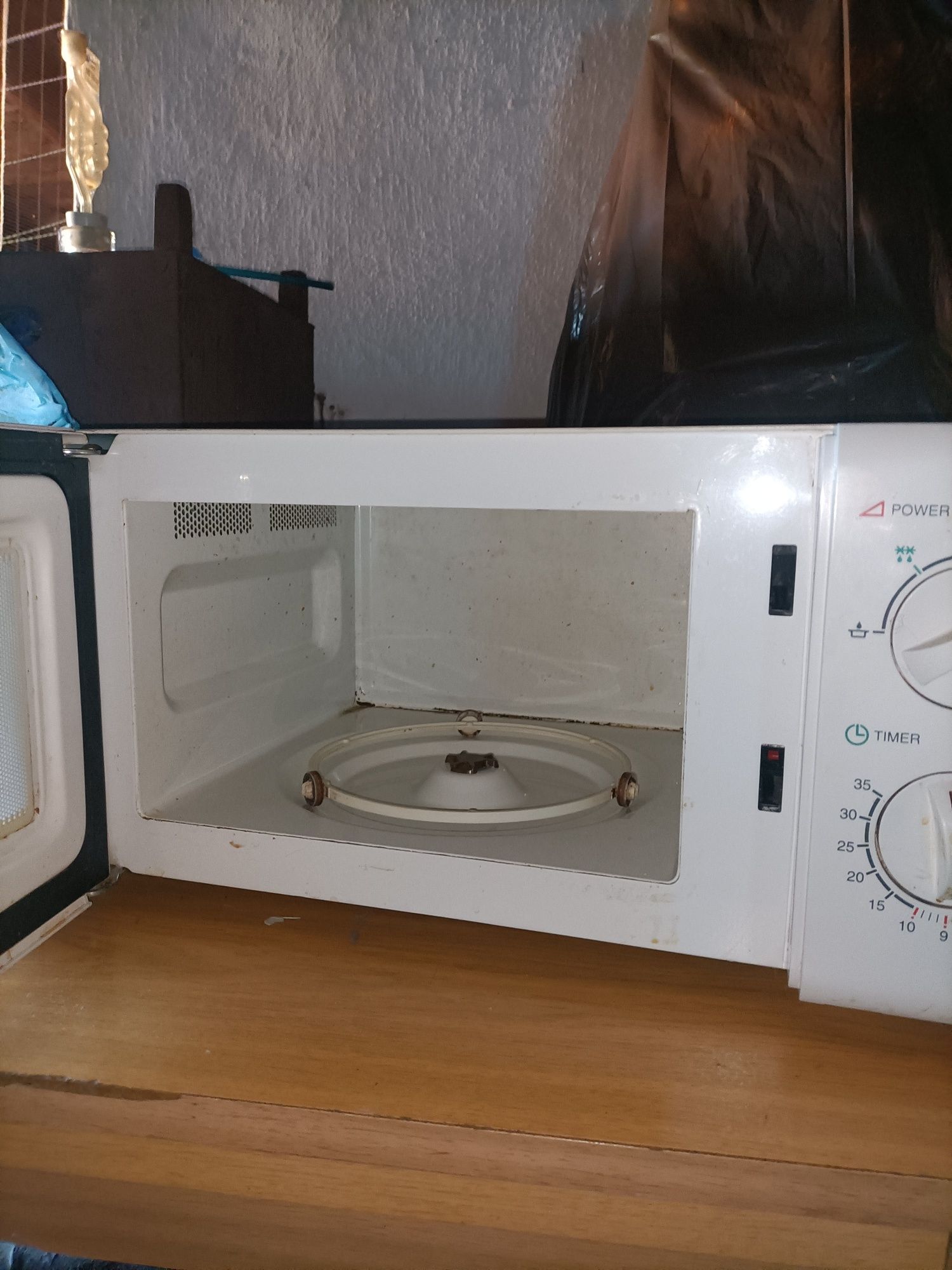 Mikrofalówka plus nóż elektryczny